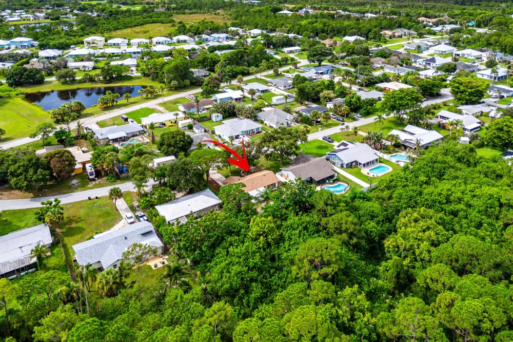 6185 SE AUDUBON LANE Hobe Sound, FL 33455
