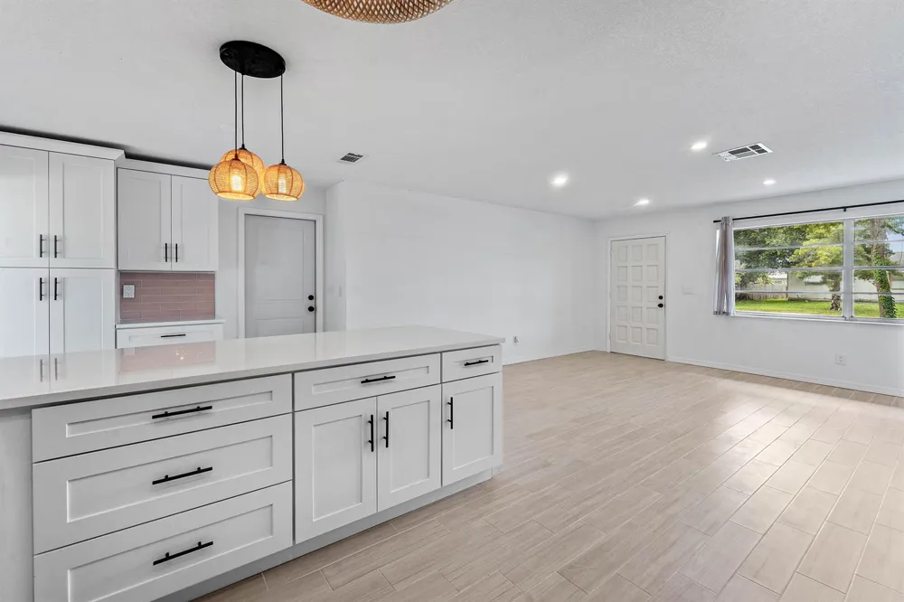 6185 SE AUDUBON LANE Hobe Sound, FL 33455
