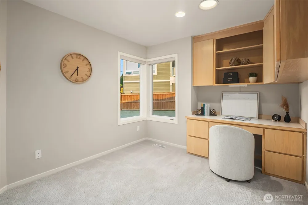 912 Cedar Street Edmonds, WA 98020