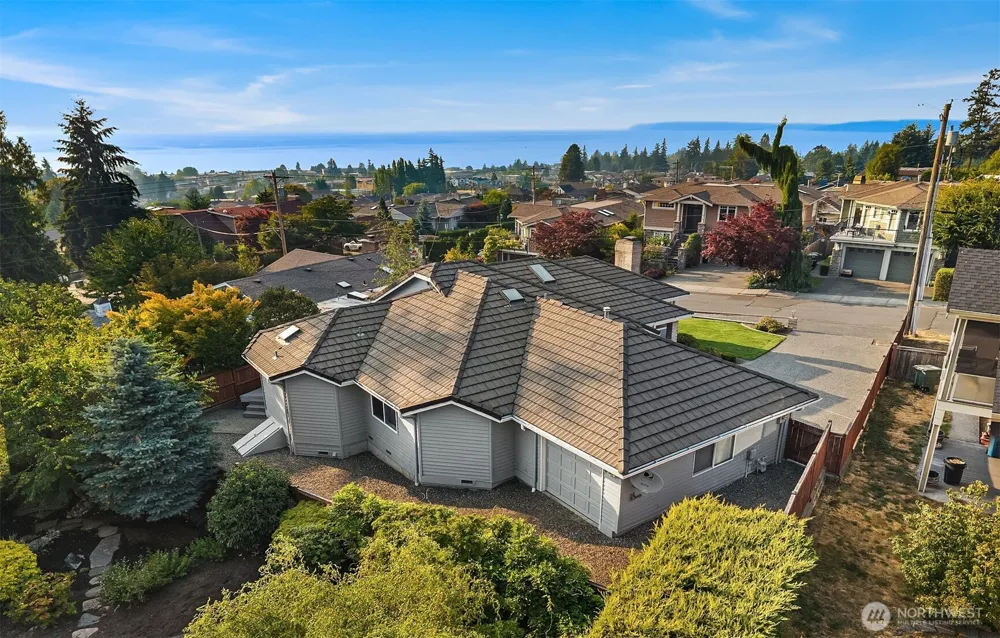 912 Cedar Street Edmonds, WA 98020