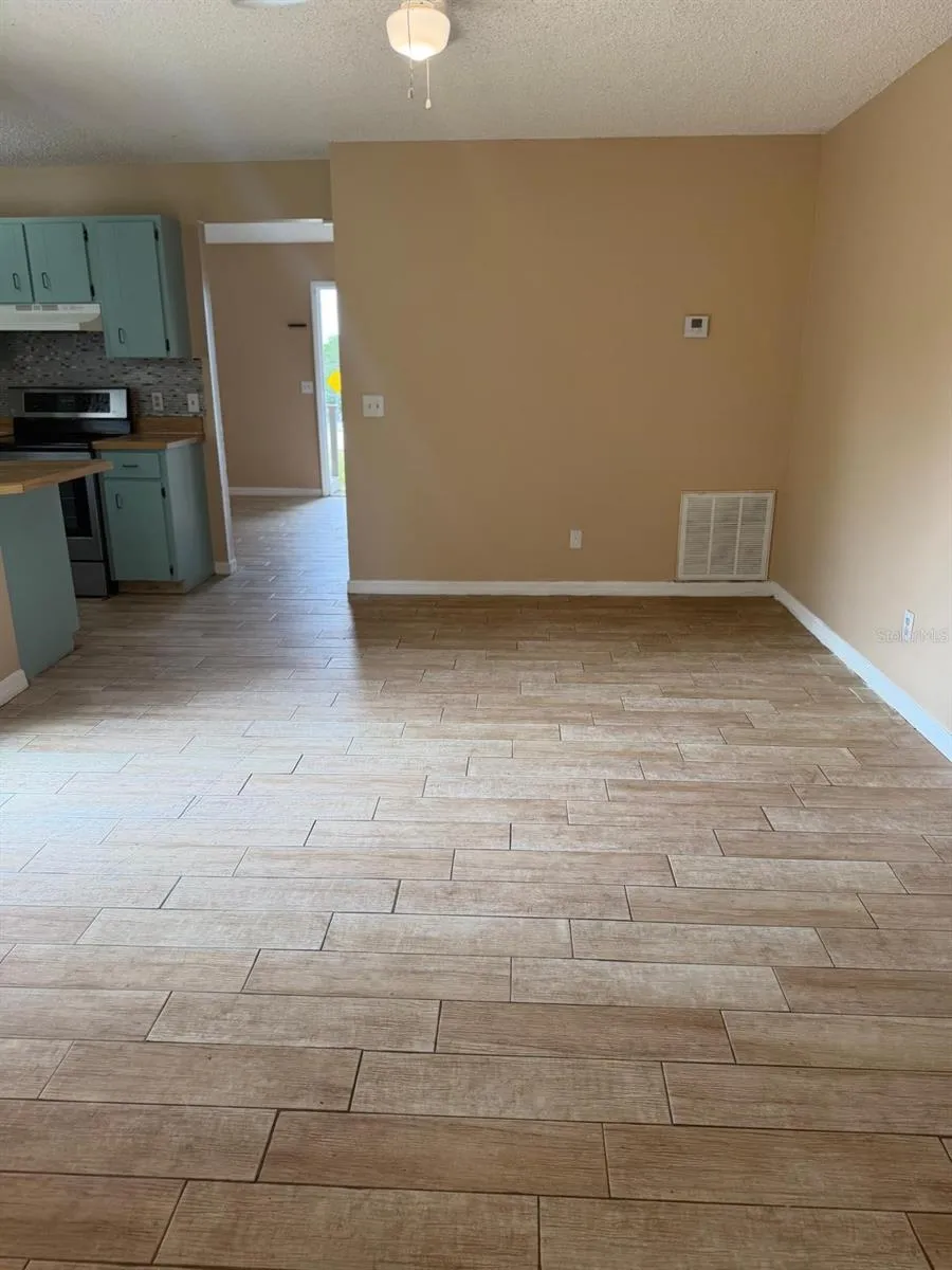 1726 MONTICELLO STREET Deltona, FL 32725