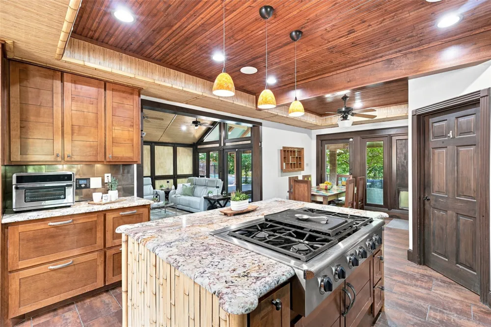4300 Eaton Circle Colleyville, TX 76034