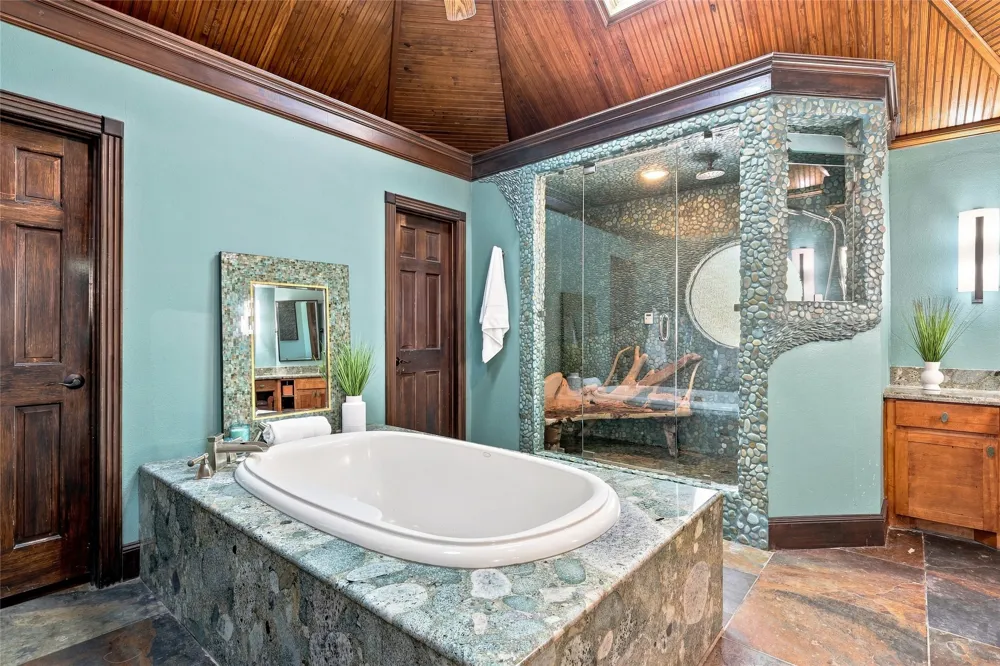 4300 Eaton Circle Colleyville, TX 76034