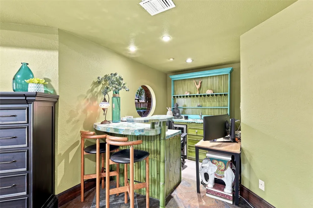 4300 Eaton Circle Colleyville, TX 76034