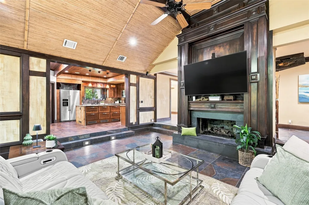 4300 Eaton Circle Colleyville, TX 76034