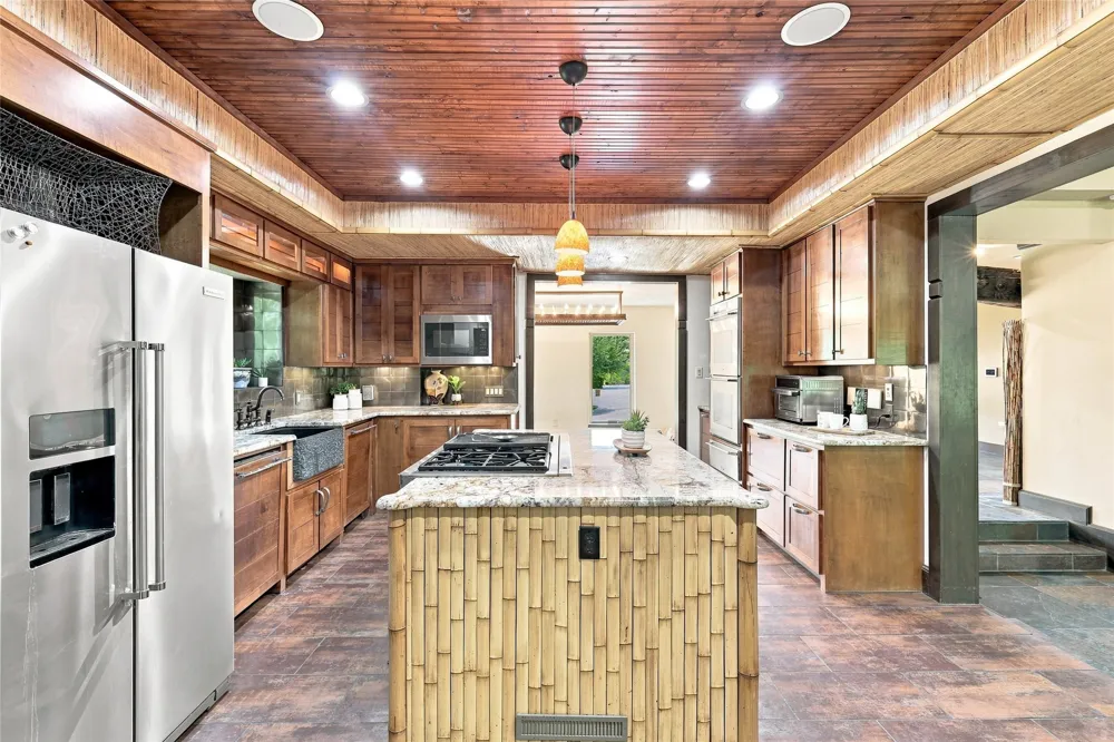 4300 Eaton Circle Colleyville, TX 76034