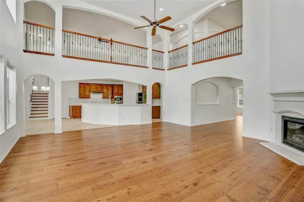 1728 Pampas Trail Drive Friendswood, TX 77546