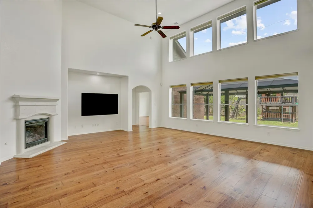 1728 Pampas Trail Drive Friendswood, TX 77546