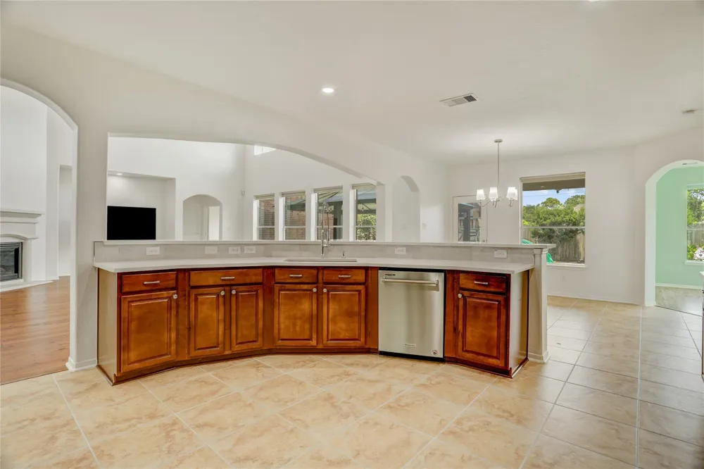 1728 Pampas Trail Drive Friendswood, TX 77546