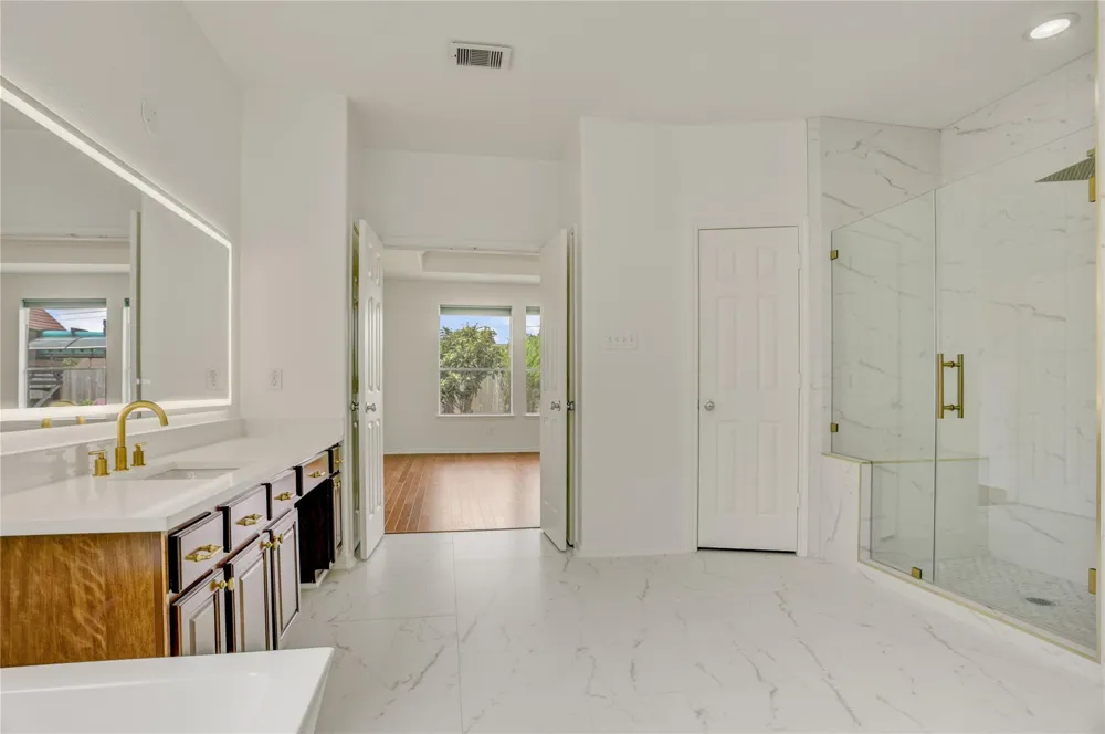 1728 Pampas Trail Drive Friendswood, TX 77546