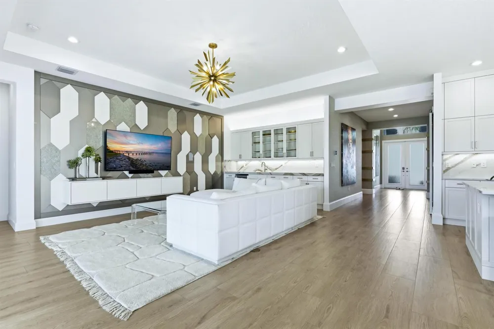 8835 NEW RIVER FALLS Boca Raton, FL 33496