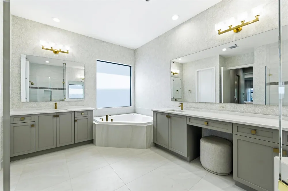 8835 NEW RIVER FALLS Boca Raton, FL 33496
