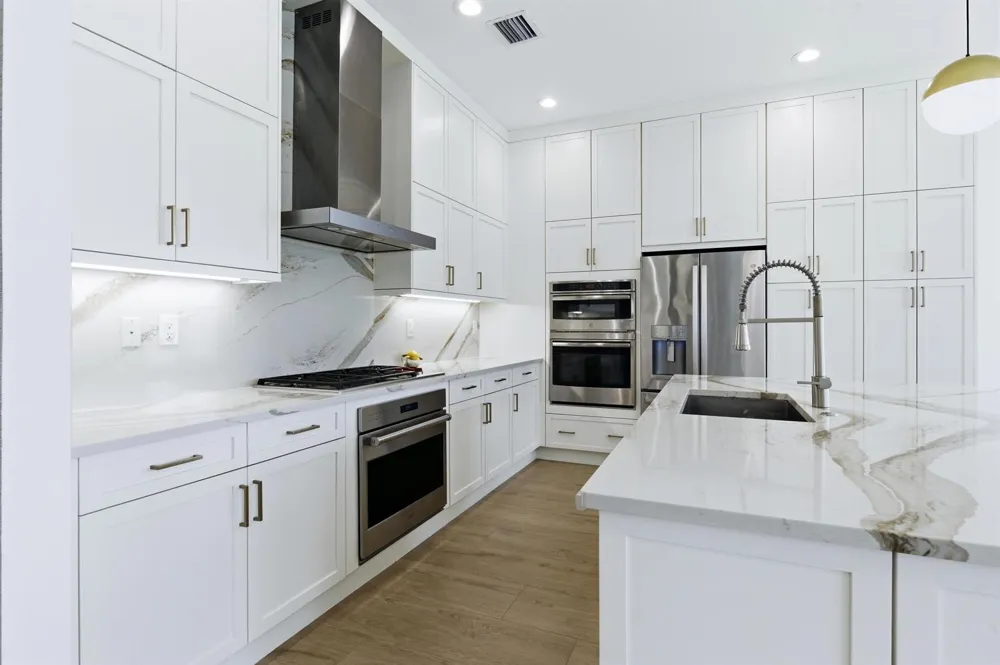 8835 NEW RIVER FALLS Boca Raton, FL 33496