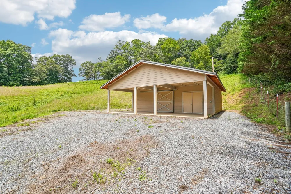 50 Glance Cove Road Clyde, NC 28721
