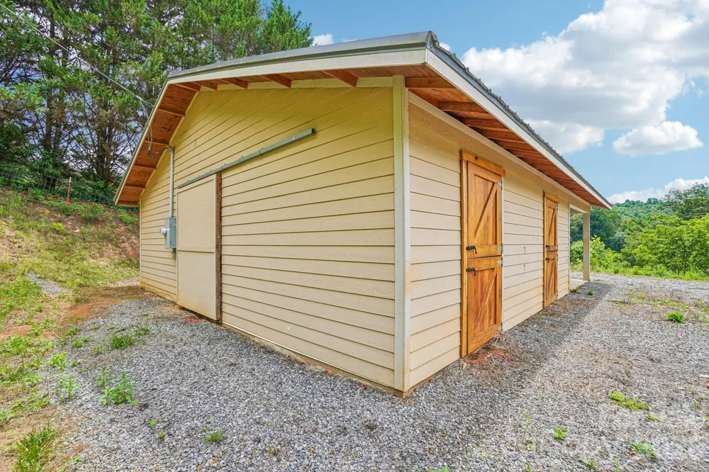 50 Glance Cove Road Clyde, NC 28721