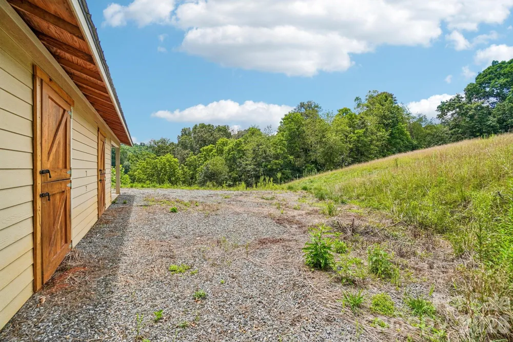 50 Glance Cove Road Clyde, NC 28721