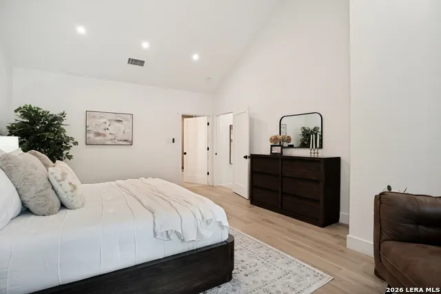 206 POST OAK WAY Shavano Park, TX 78230