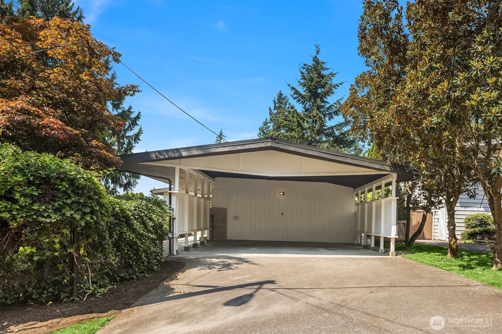 11215 Champagne Point Road NE Kirkland, WA 98034