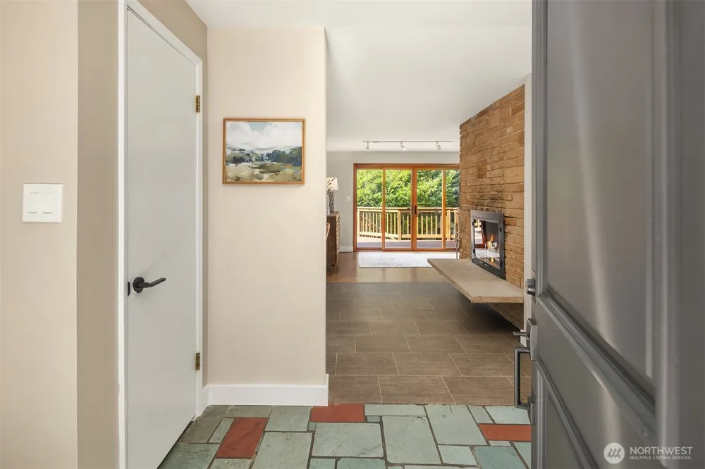 11215 Champagne Point Road NE Kirkland, WA 98034