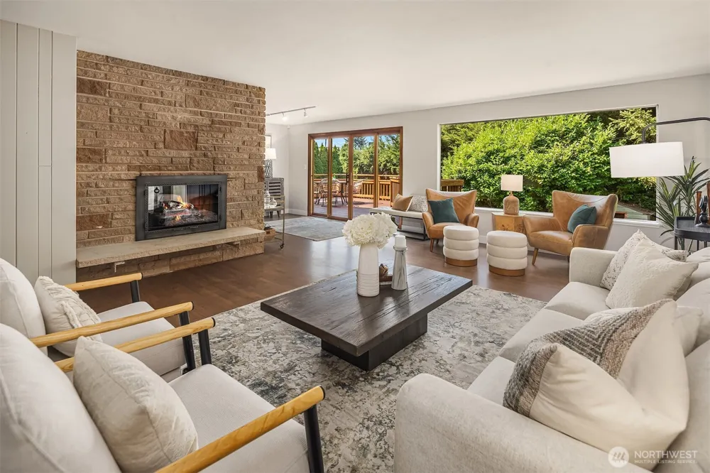 11215 Champagne Point Road NE Kirkland, WA 98034