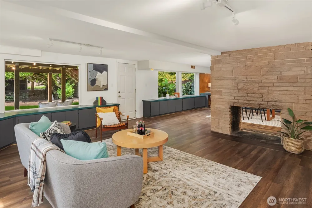 11215 Champagne Point Road NE Kirkland, WA 98034