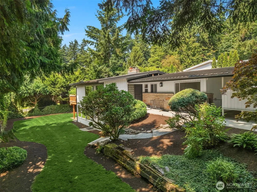 11215 Champagne Point Road NE Kirkland, WA 98034