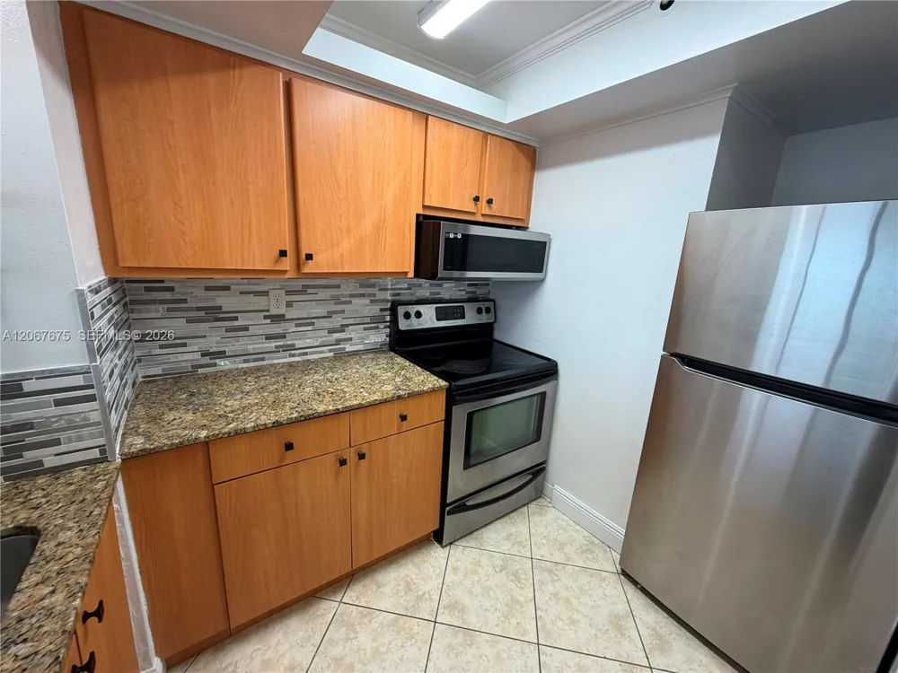 7601 E Treasure Dr #2007 North Bay Village, FL 33141