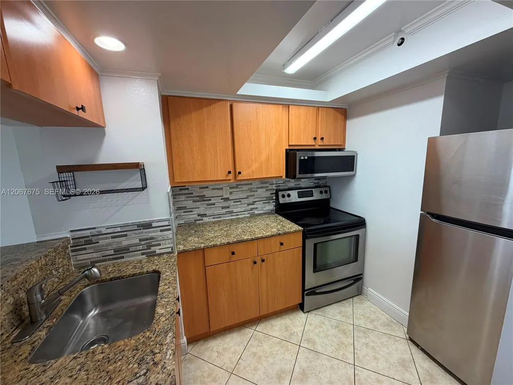 7601 E Treasure Dr #2007 North Bay Village, FL 33141