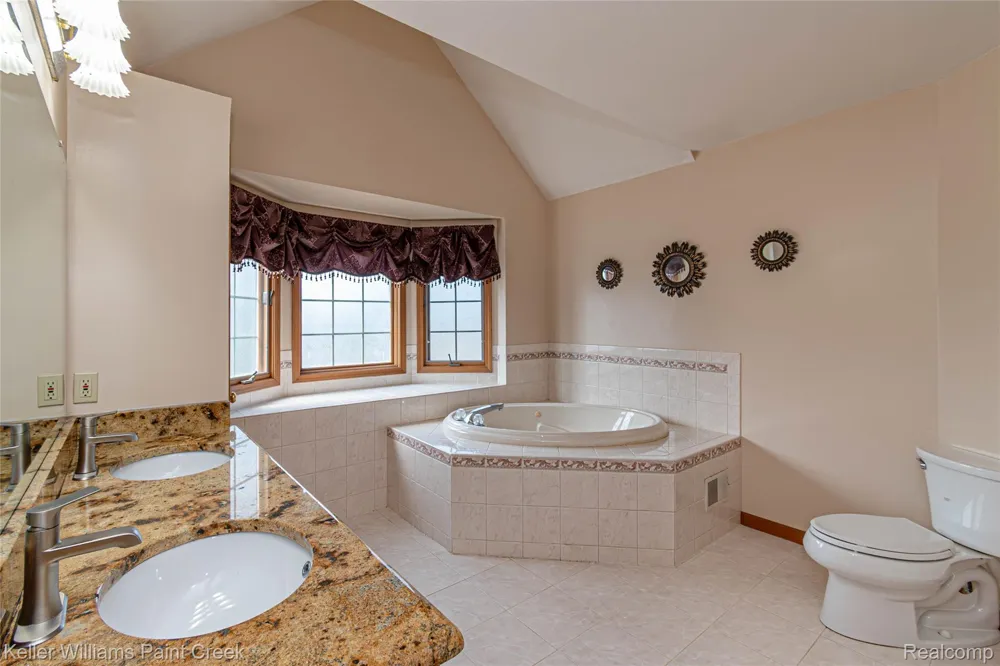 5555 Chatham Lane Grand Blanc Charter Township, MI 48439