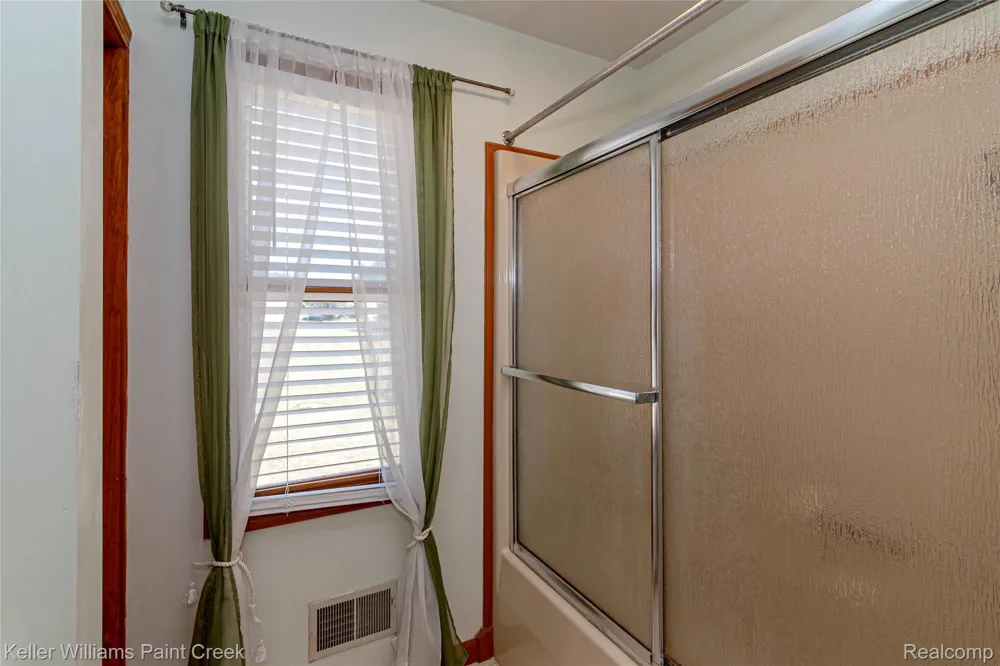 5555 Chatham Lane Grand Blanc Charter Township, MI 48439