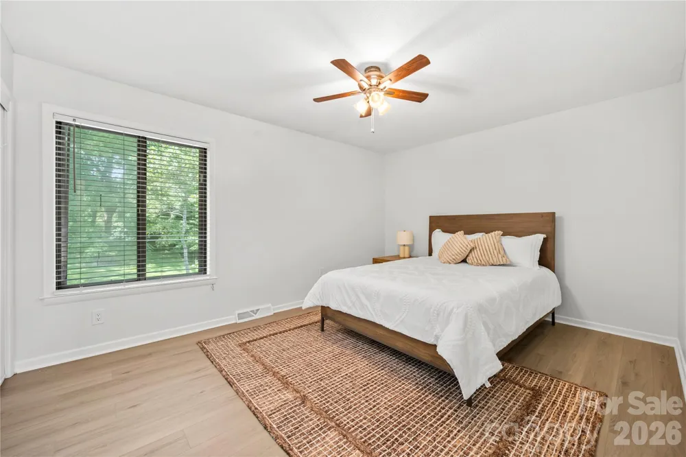 63 Shepard Square #206 Brevard, NC 28712