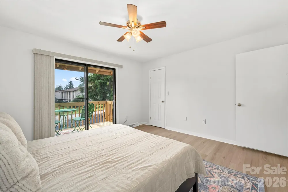 63 Shepard Square #206 Brevard, NC 28712