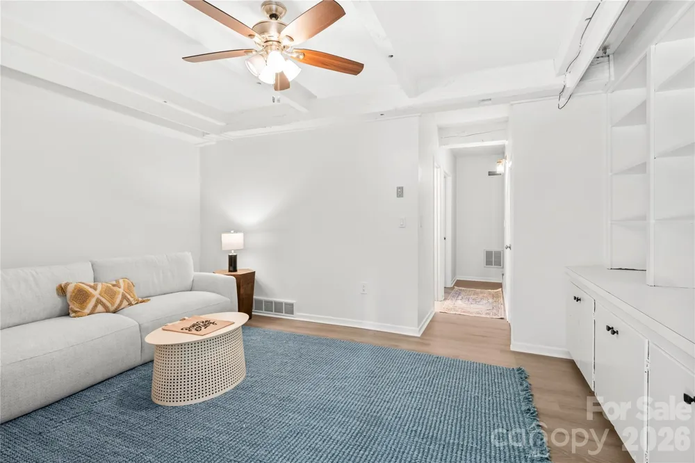 63 Shepard Square #206 Brevard, NC 28712