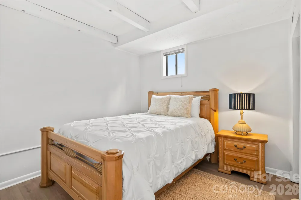 63 Shepard Square #206 Brevard, NC 28712