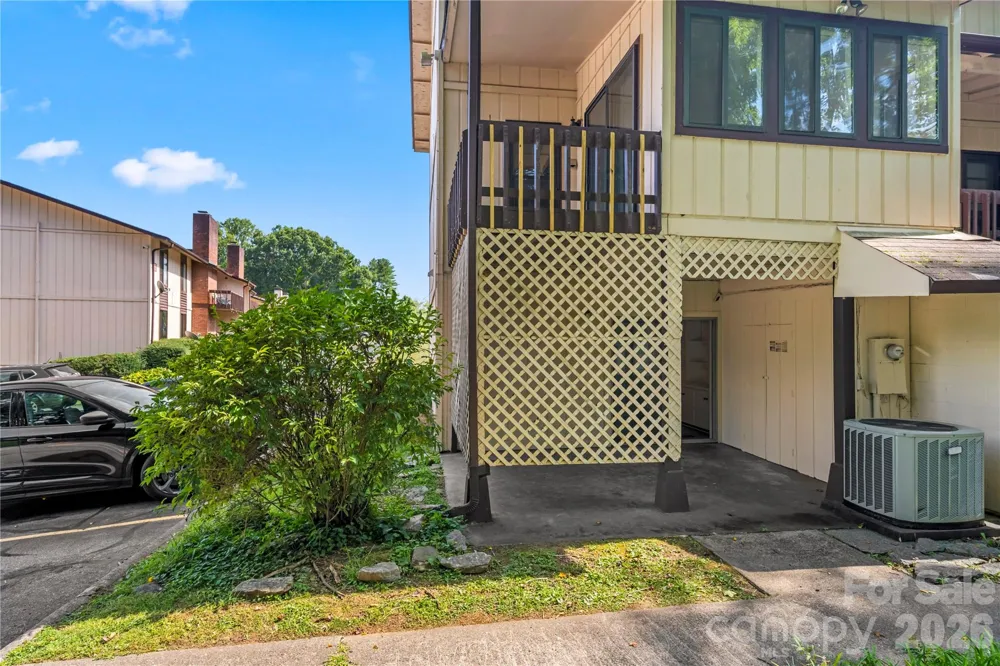 63 Shepard Square #206 Brevard, NC 28712
