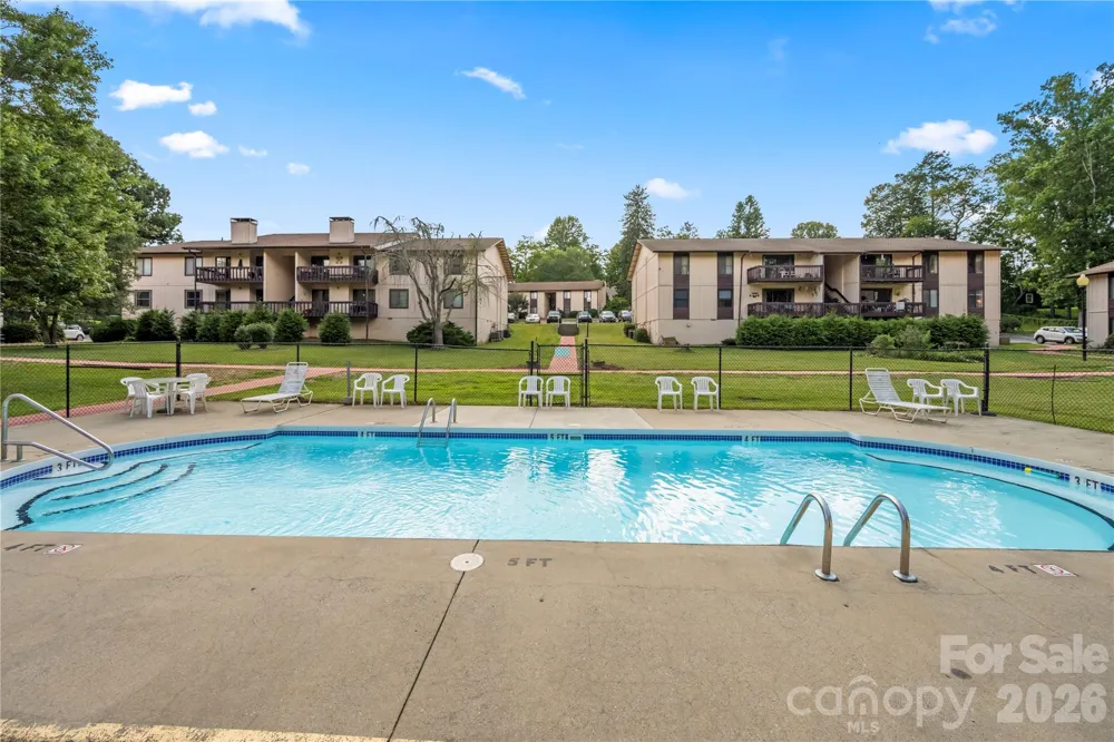 63 Shepard Square #206 Brevard, NC 28712