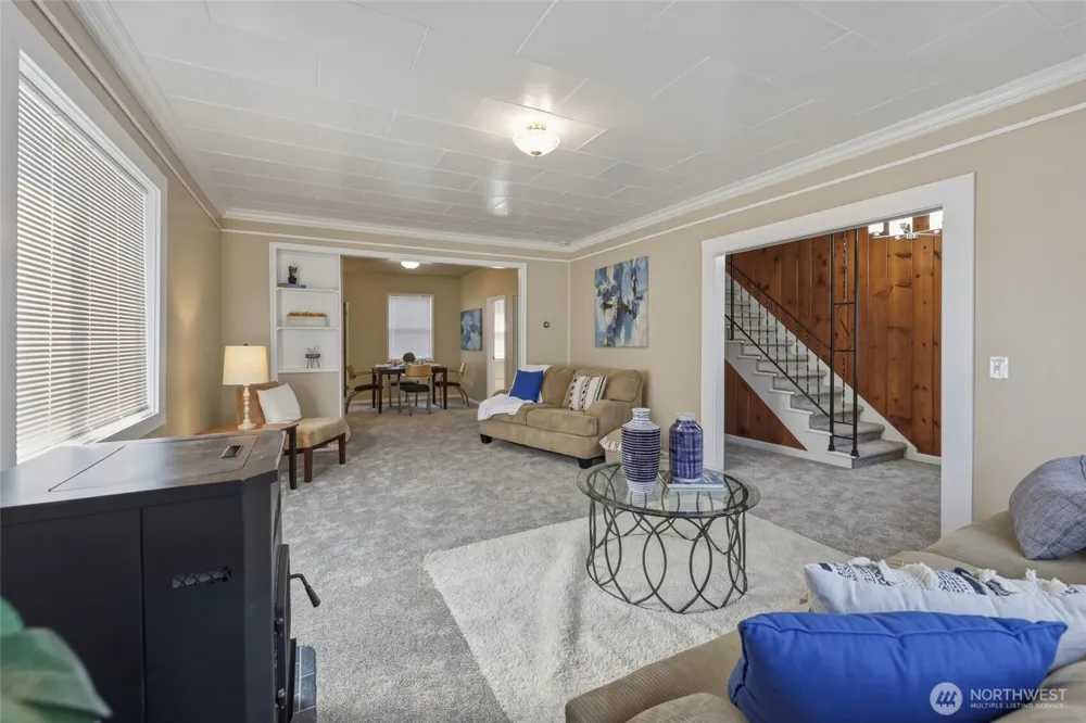 1120 3rd Street Cosmopolis, WA 98537