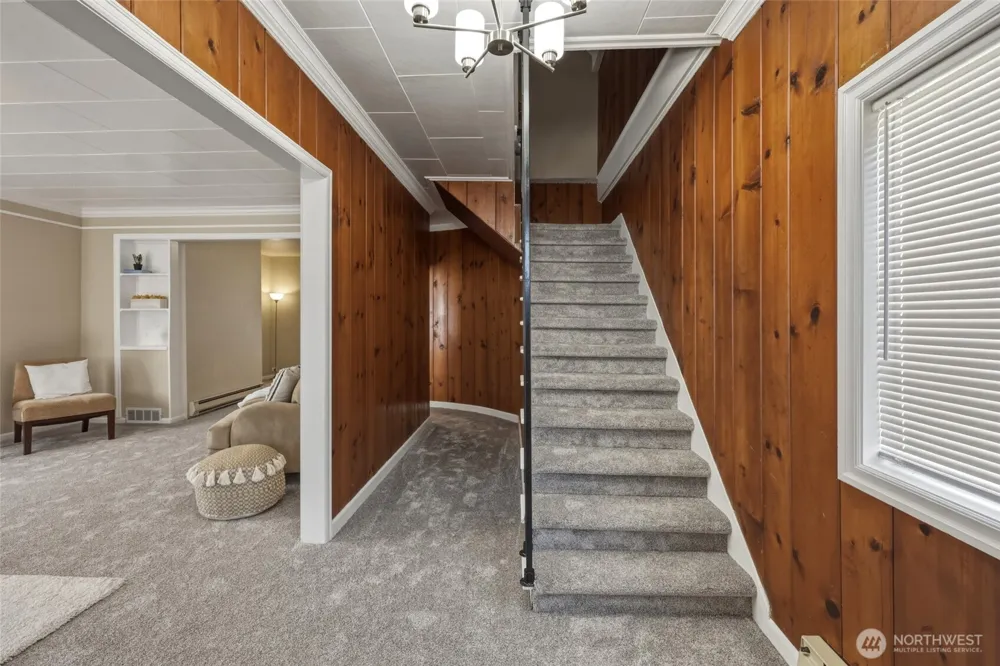 1120 3rd Street Cosmopolis, WA 98537