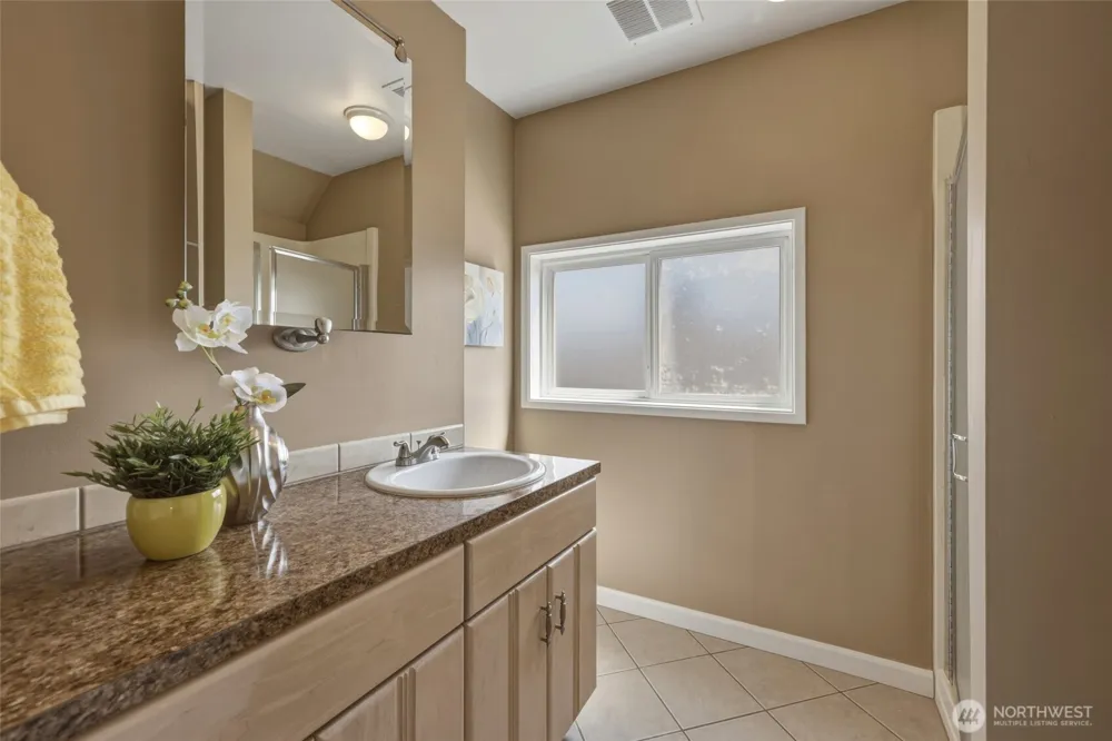 1120 3rd Street Cosmopolis, WA 98537