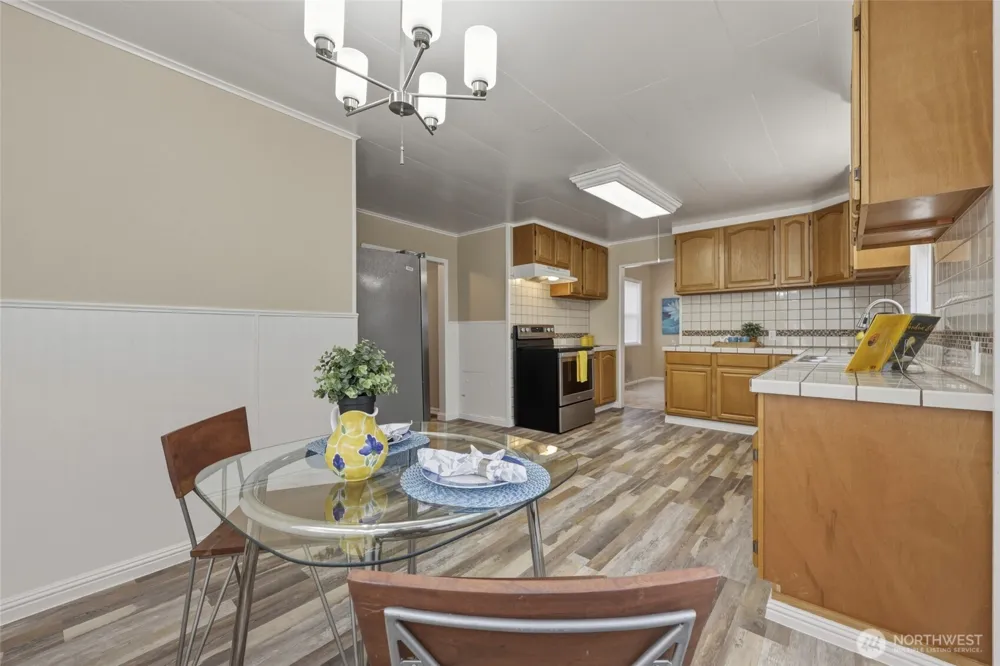 1120 3rd Street Cosmopolis, WA 98537