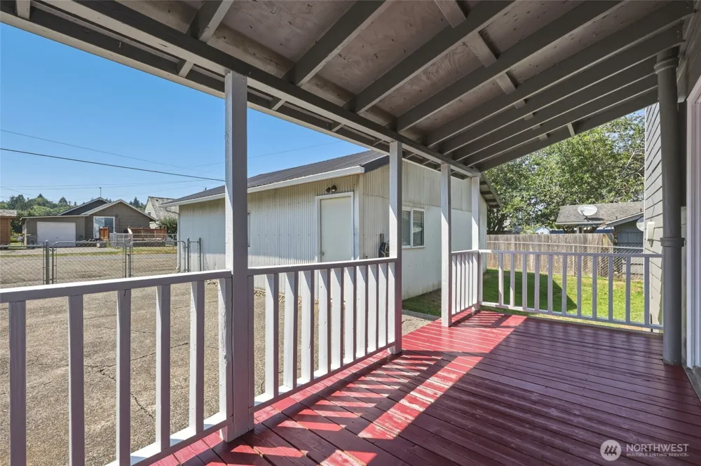 1120 3rd Street Cosmopolis, WA 98537