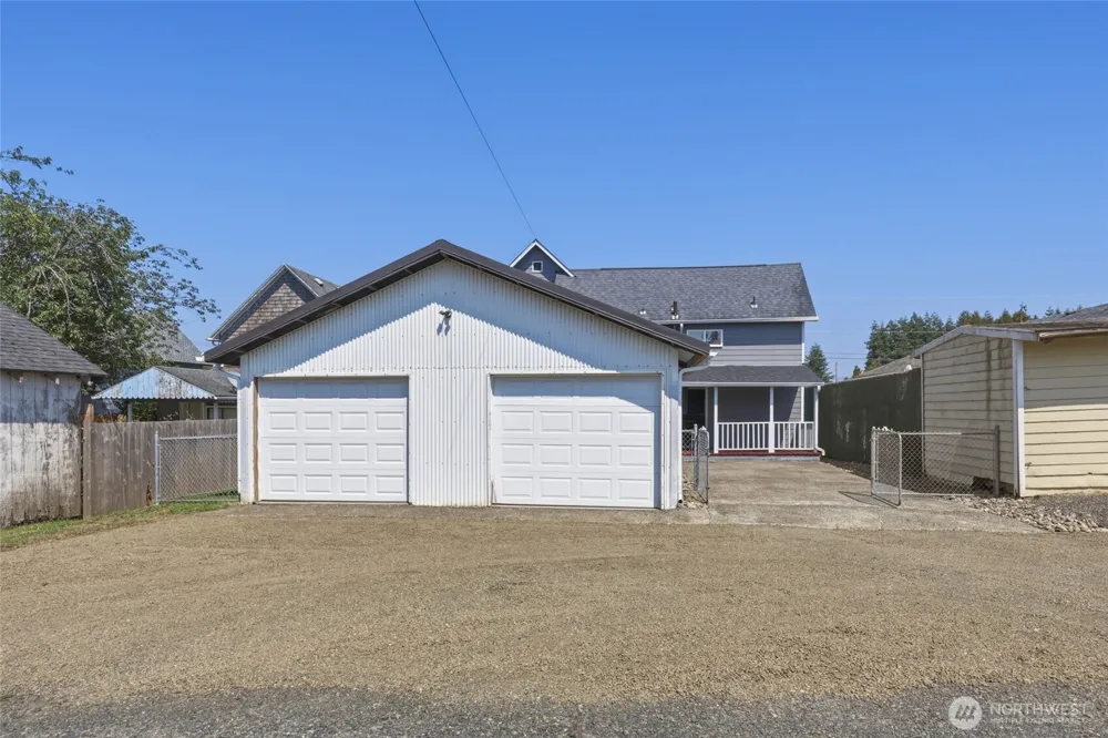 1120 3rd Street Cosmopolis, WA 98537