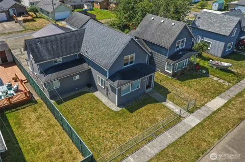 1120 3rd Street