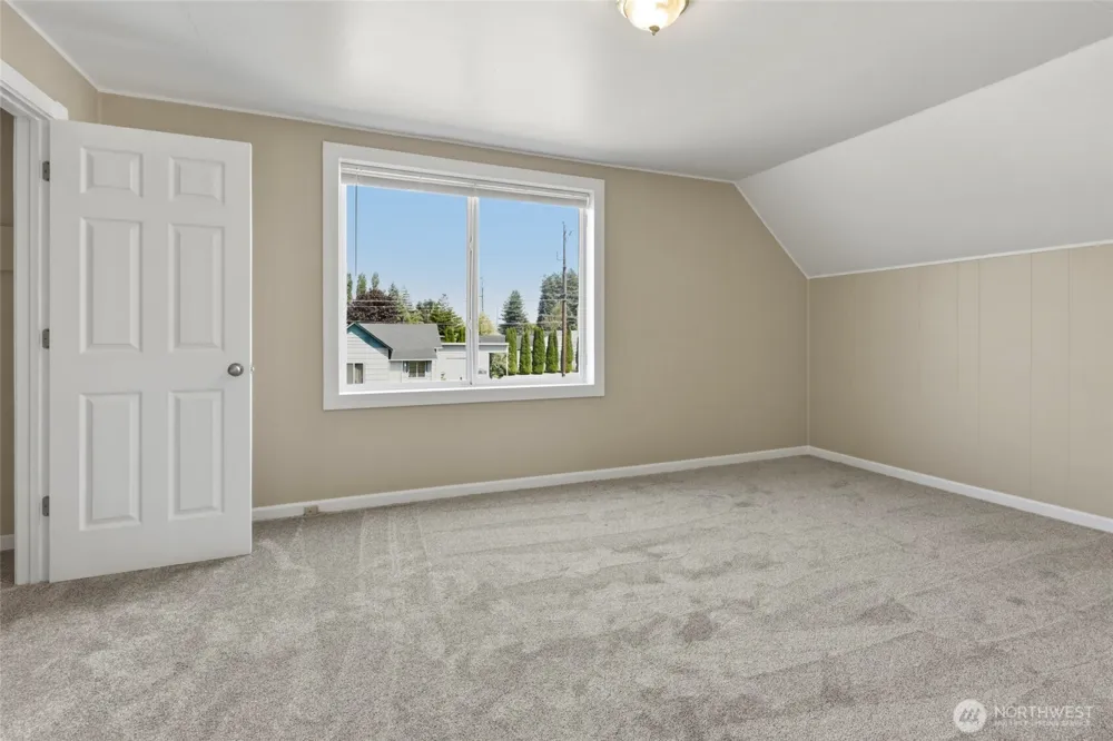 1120 3rd Street Cosmopolis, WA 98537