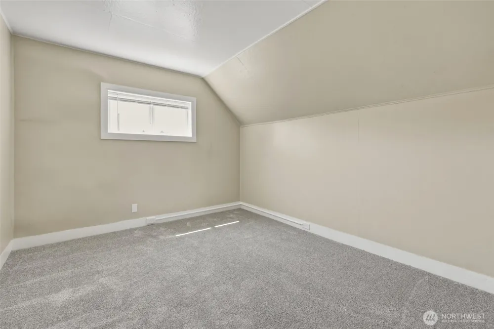 1120 3rd Street Cosmopolis, WA 98537
