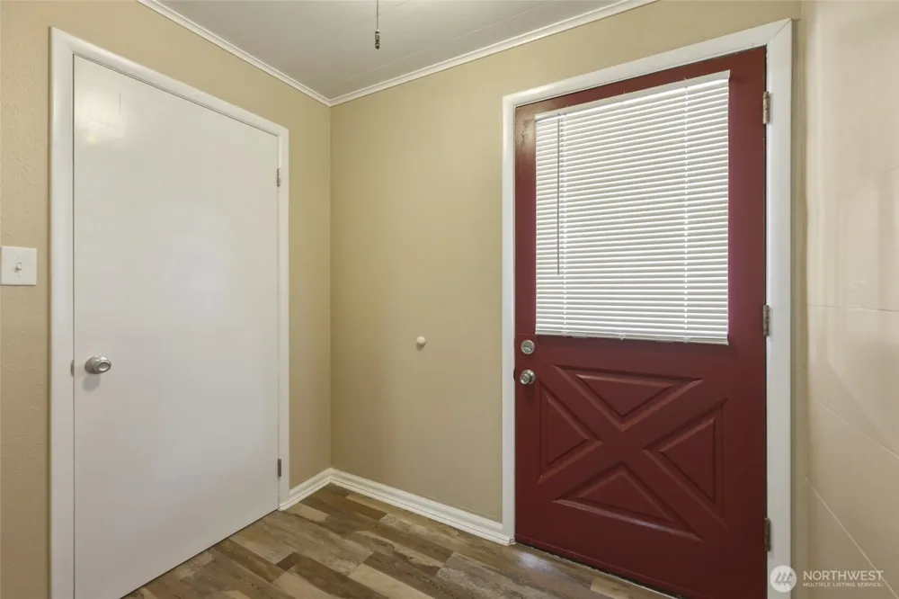 1120 3rd Street Cosmopolis, WA 98537