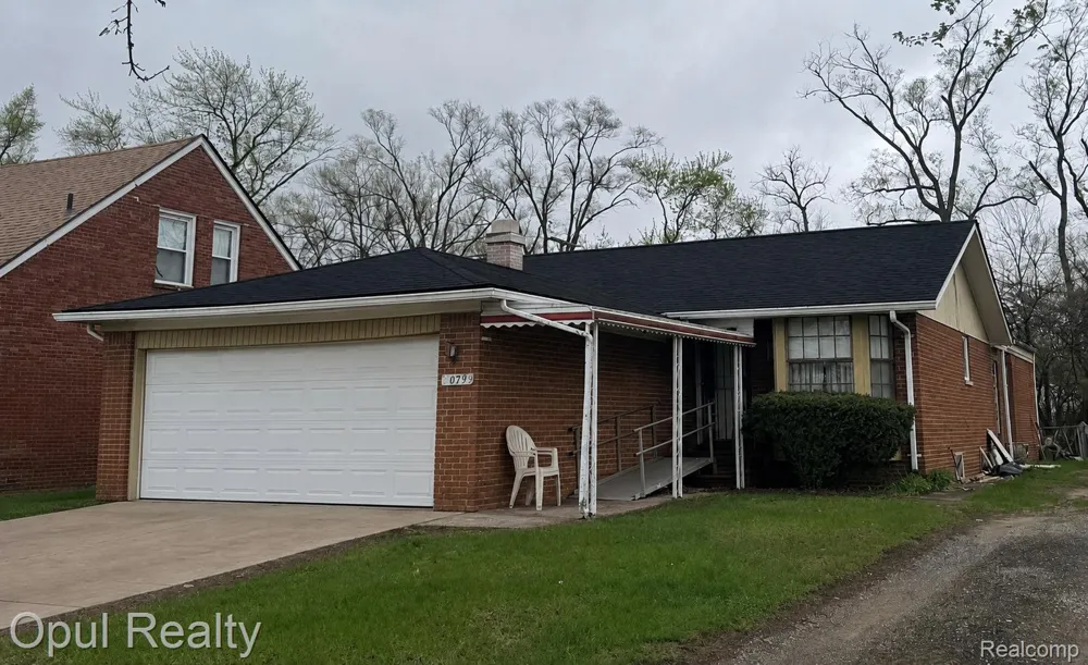 20791 Mitchelldale Avenue Royal Oak Charter Township, MI 48220