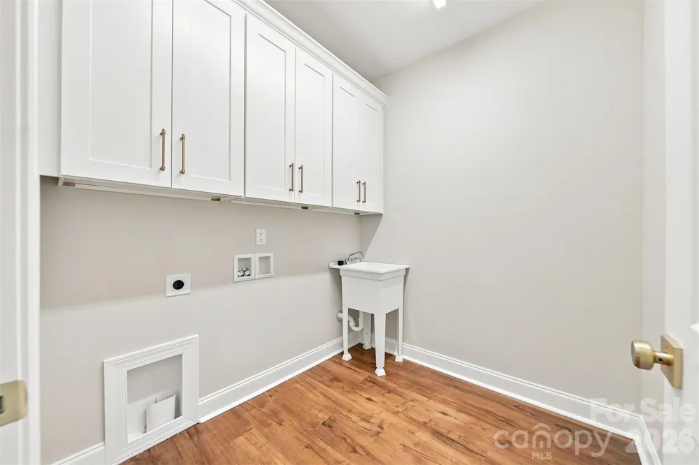 5317 Shoreline Way Granite Falls, NC 28630