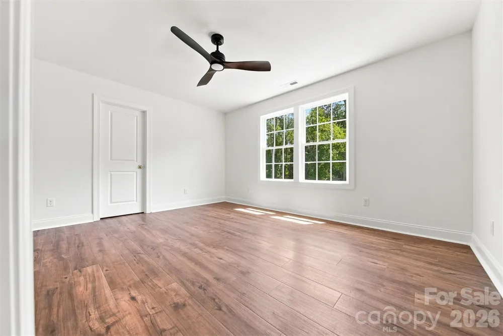 5317 Shoreline Way Granite Falls, NC 28630