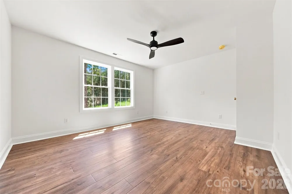 5317 Shoreline Way Granite Falls, NC 28630